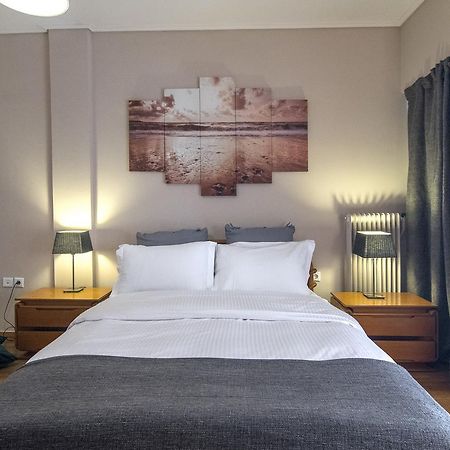 Stunning Central Apartment Атина Екстериор снимка