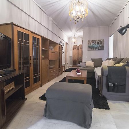 Stunning Central Apartment Атина Екстериор снимка